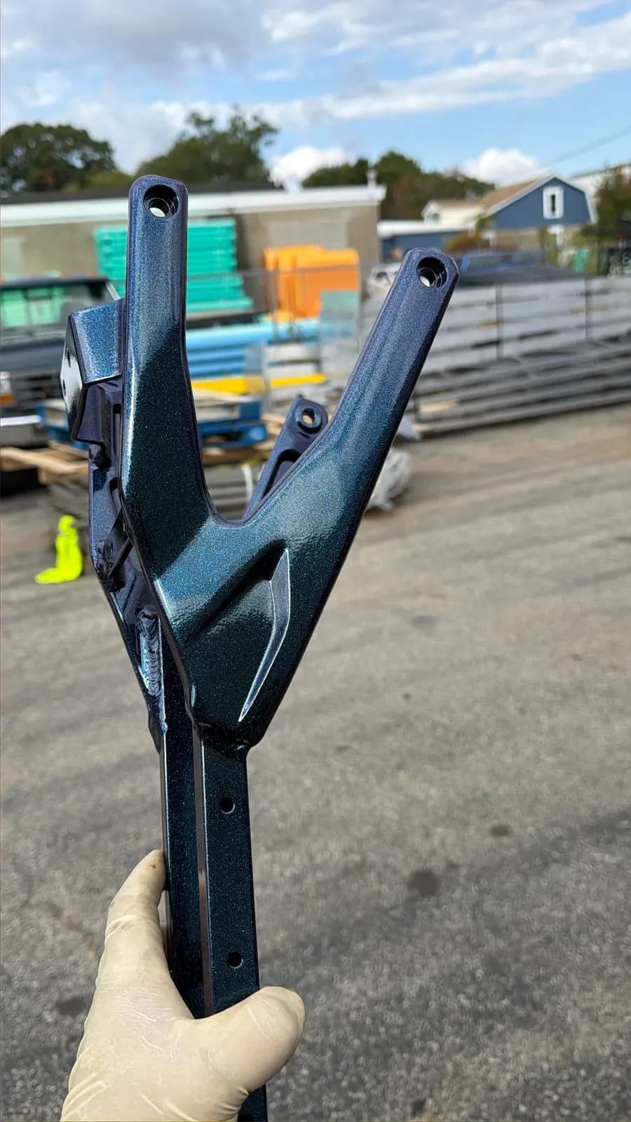 Suspension arm powder coated in gloss blue